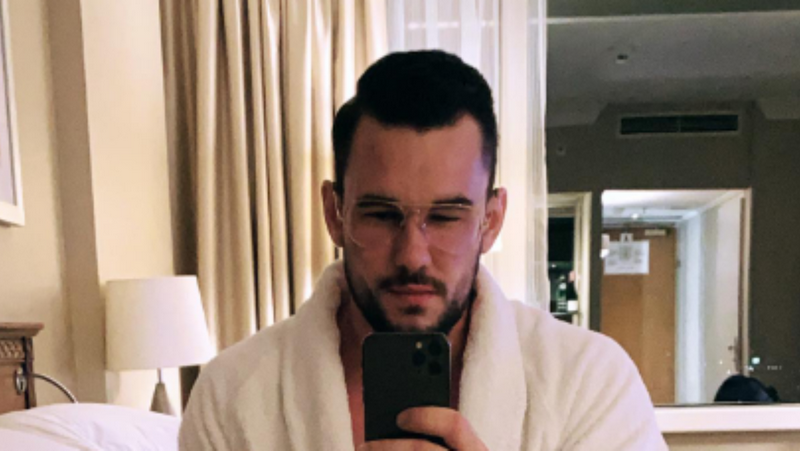 Szymool: Mistrz zakładów o wysokie stawki i budowania indywidualnej marki